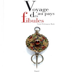 Travel to the country of Fibulas