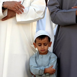 L& # 8217 ;imam Naboulsi attracts more than 20,000 priors each evening