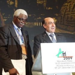 africities: Decentralization of local communities