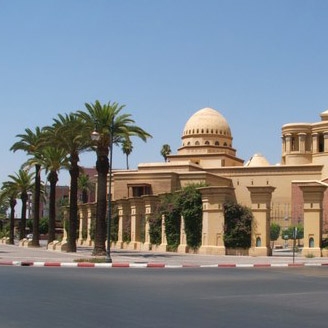 Debate on the social media and the tools of communication